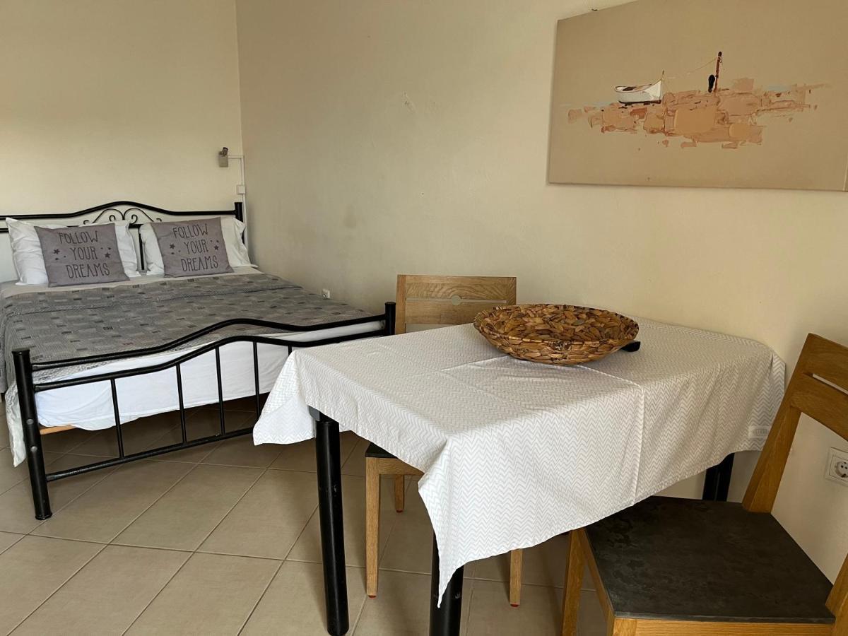 Candia Hotel Chrissi Akti Chania Exterior foto