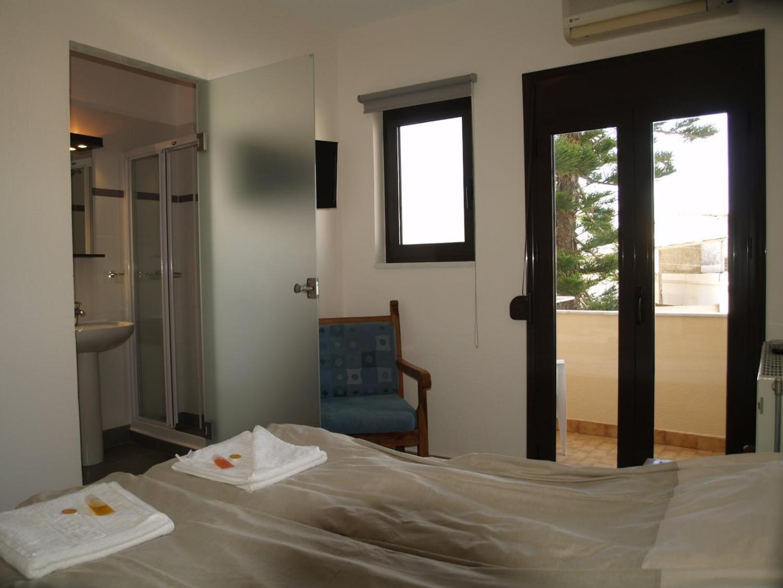 Candia Hotel Chrissi Akti Chania Exterior foto